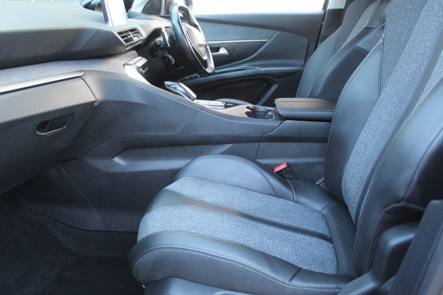 Used Peugeot 5008 2020 for sale - 76786540: Photo 33