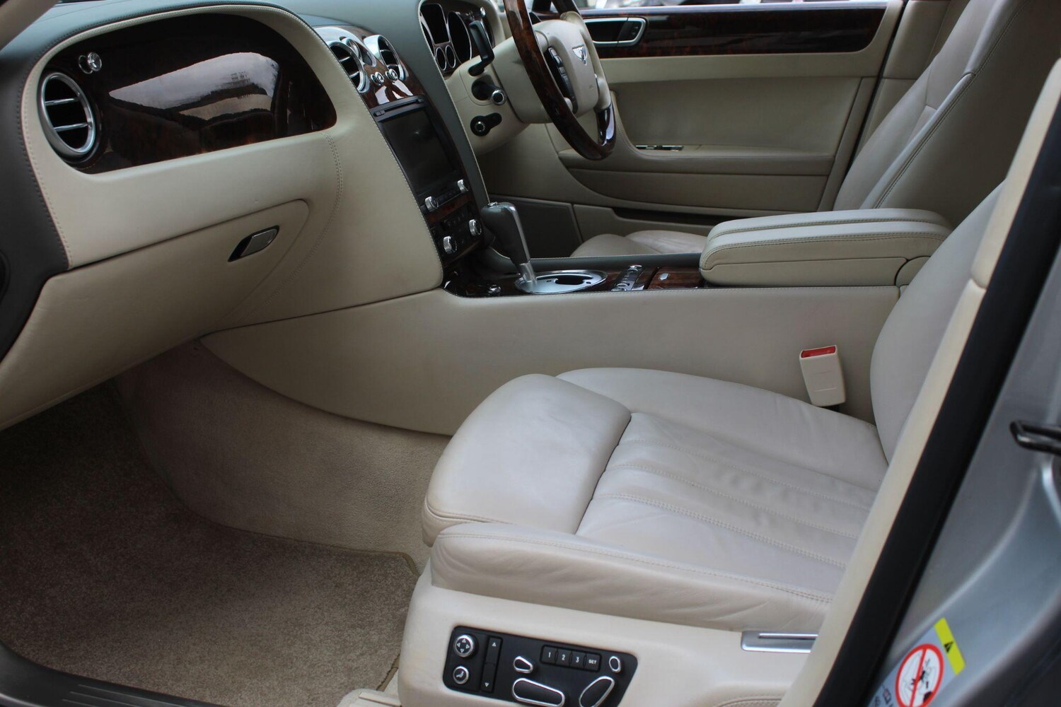 Used Bentley Continental 2011 for sale - 77253828: Photo 37