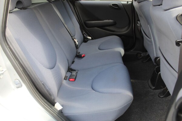 Used Honda Jazz 2002 for sale - 74270485: Photo 18