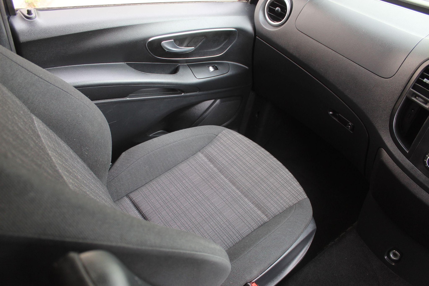 Used Mercedes-Benz Vito 2019 for sale - 76825096: Photo 25