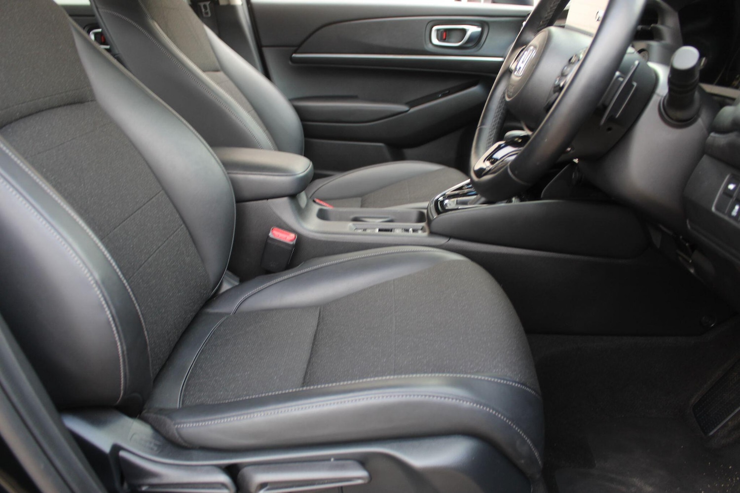 Used Honda HR-V 2023 for sale - 76239736: Photo 24