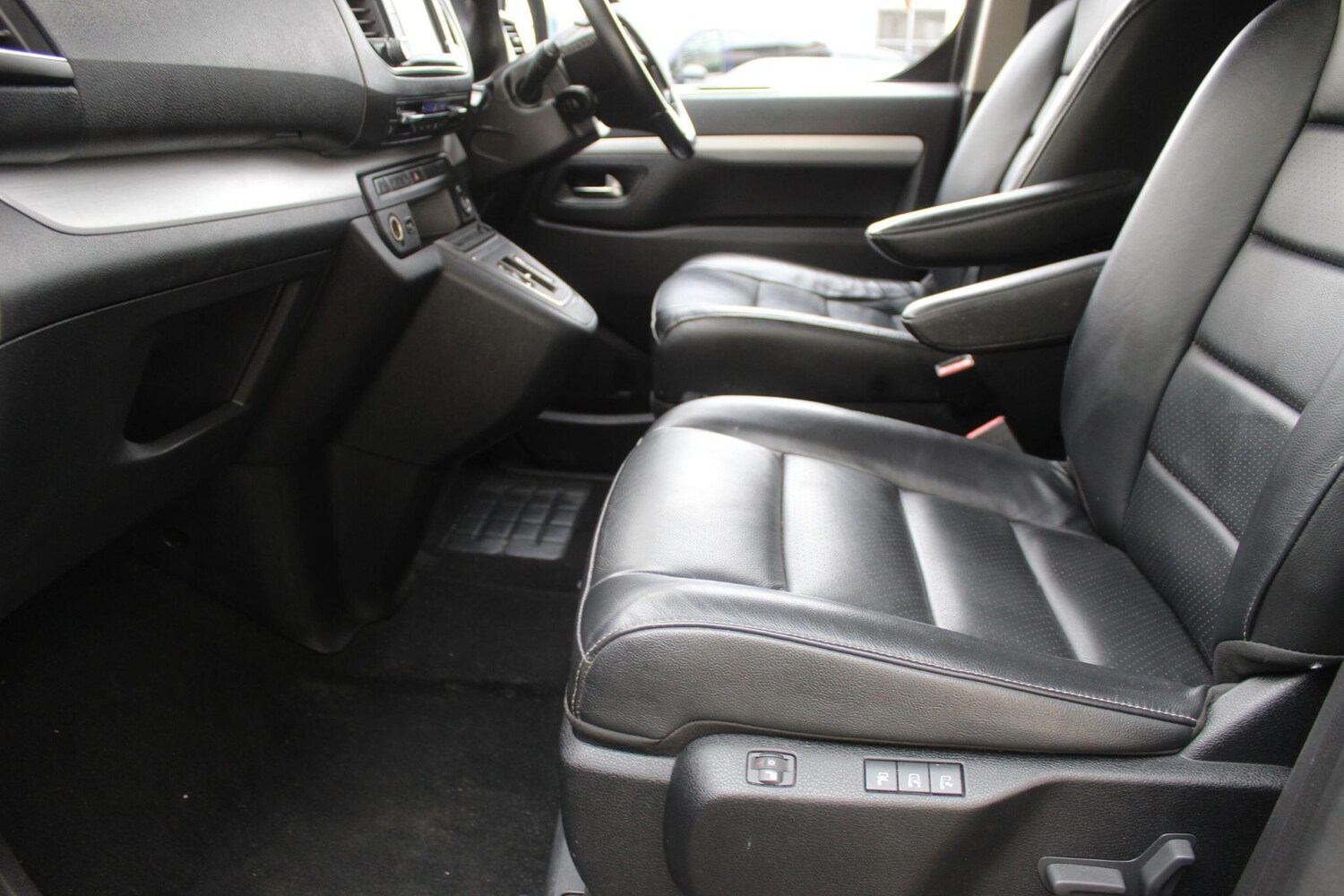 Used Vauxhall Vivaro Life 2023 for sale - 77496108: Photo 24