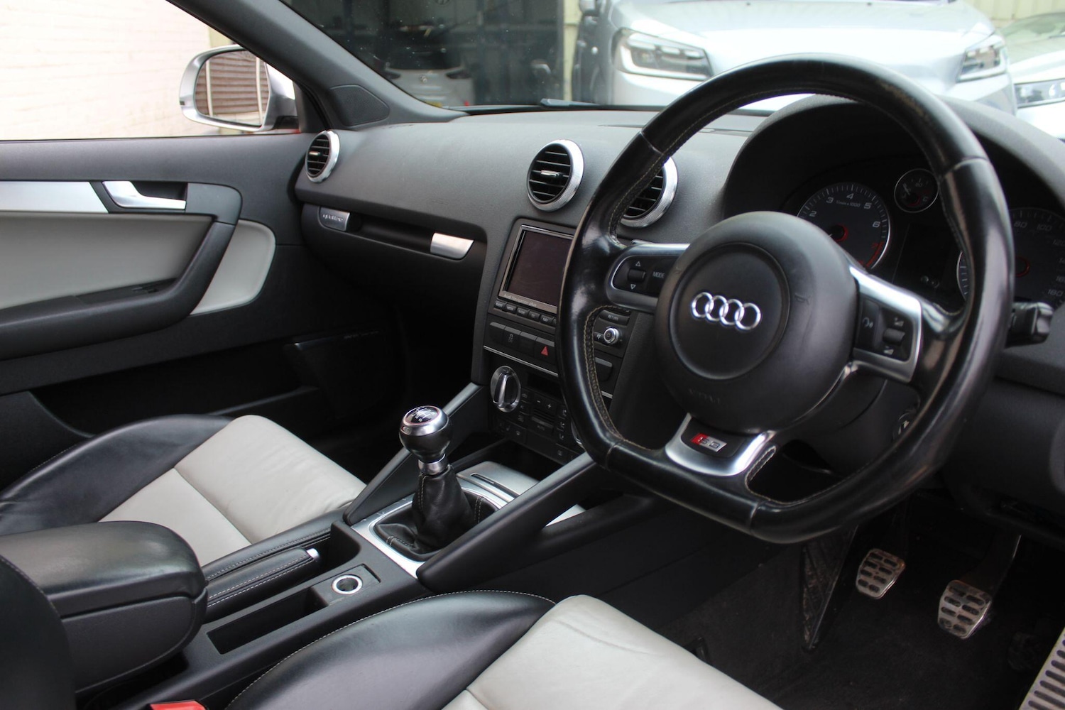 Used Audi S3 2010 for sale - 77559176: Photo 11