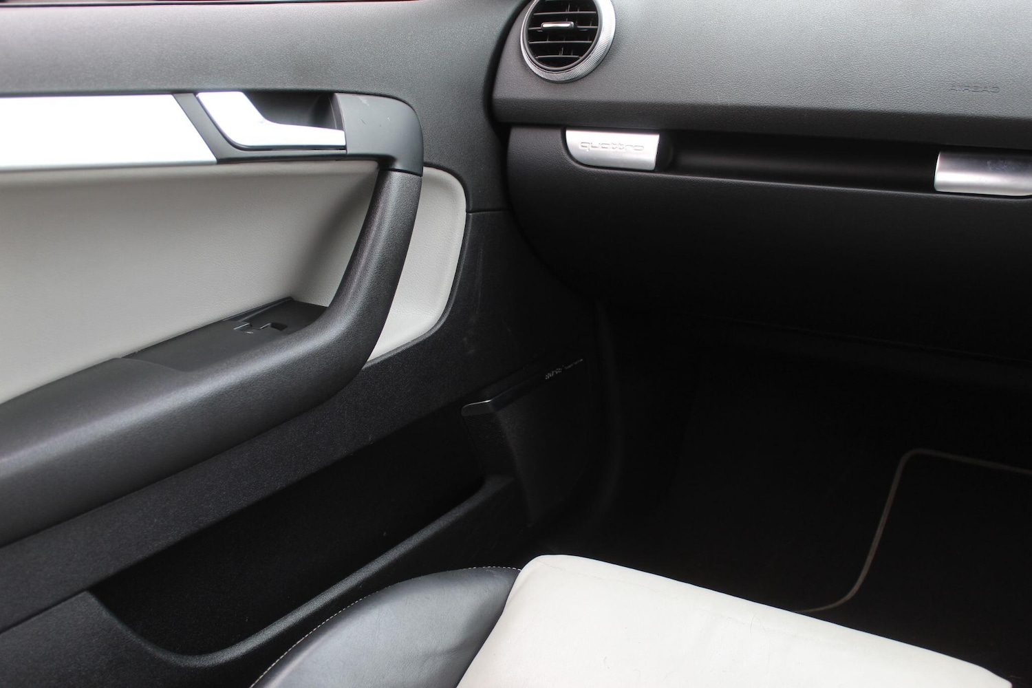 Used Audi S3 2010 for sale - 77559176: Photo 20