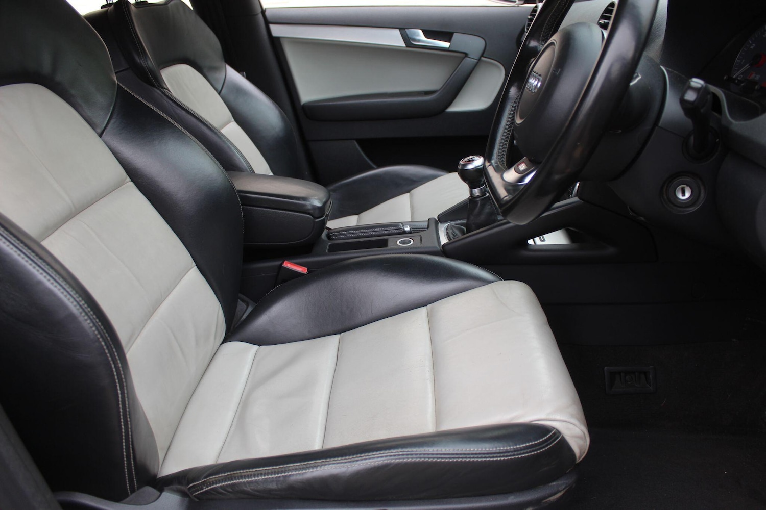 Used Audi S3 2010 for sale - 77559176: Photo 28