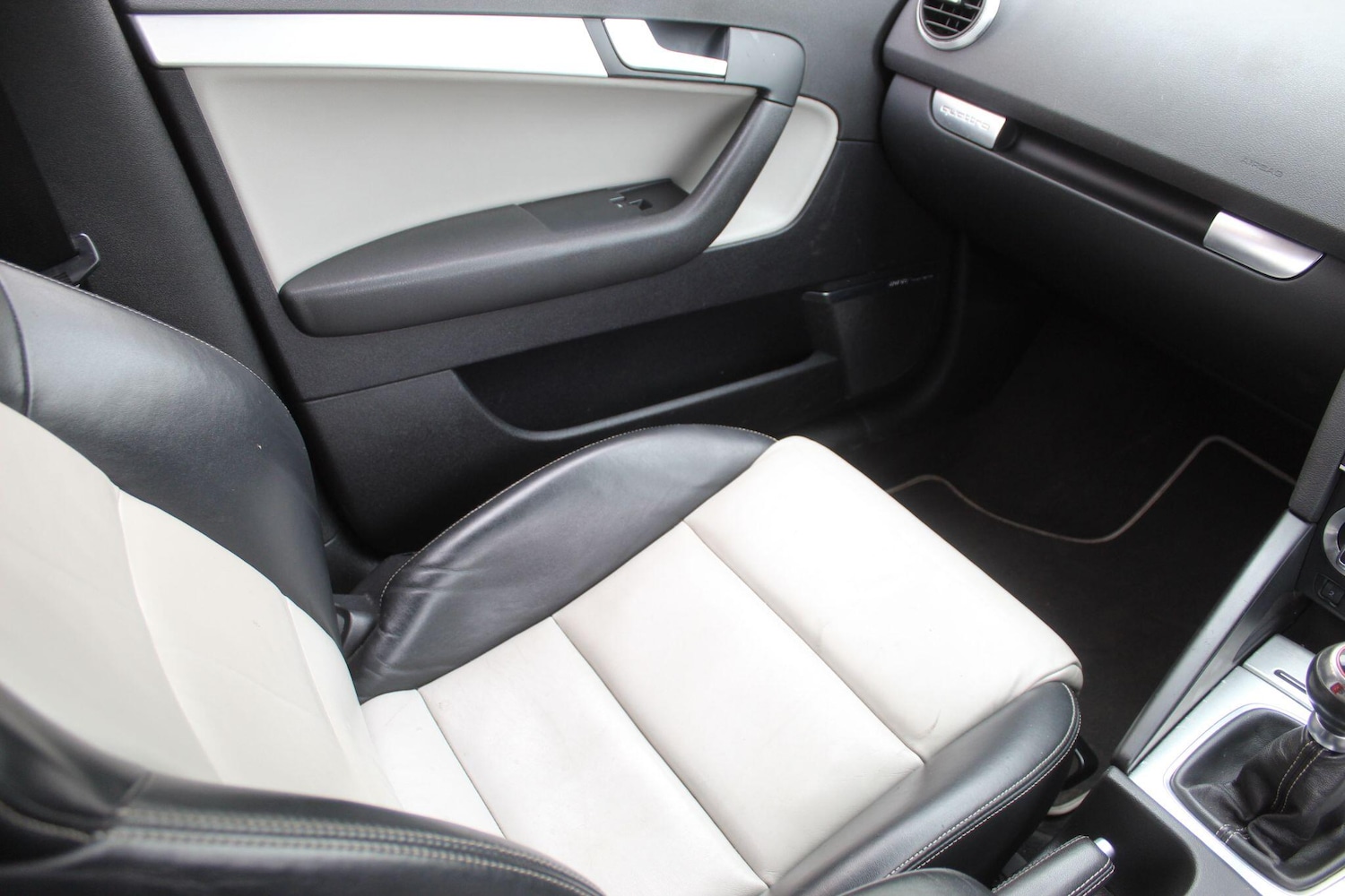 Used Audi S3 2010 for sale - 77559176: Photo 29