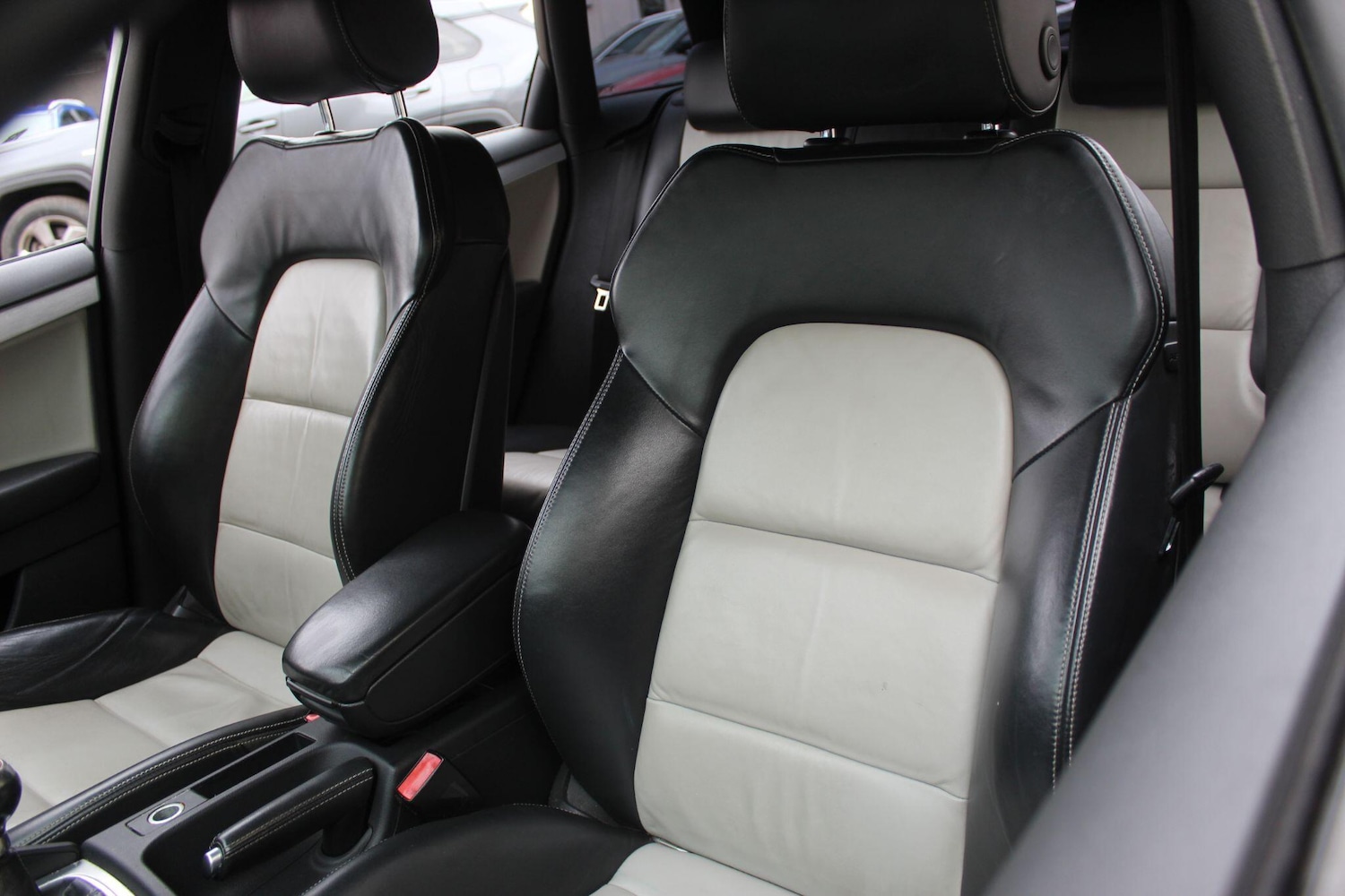 Used Audi S3 2010 for sale - 77559176: Photo 4