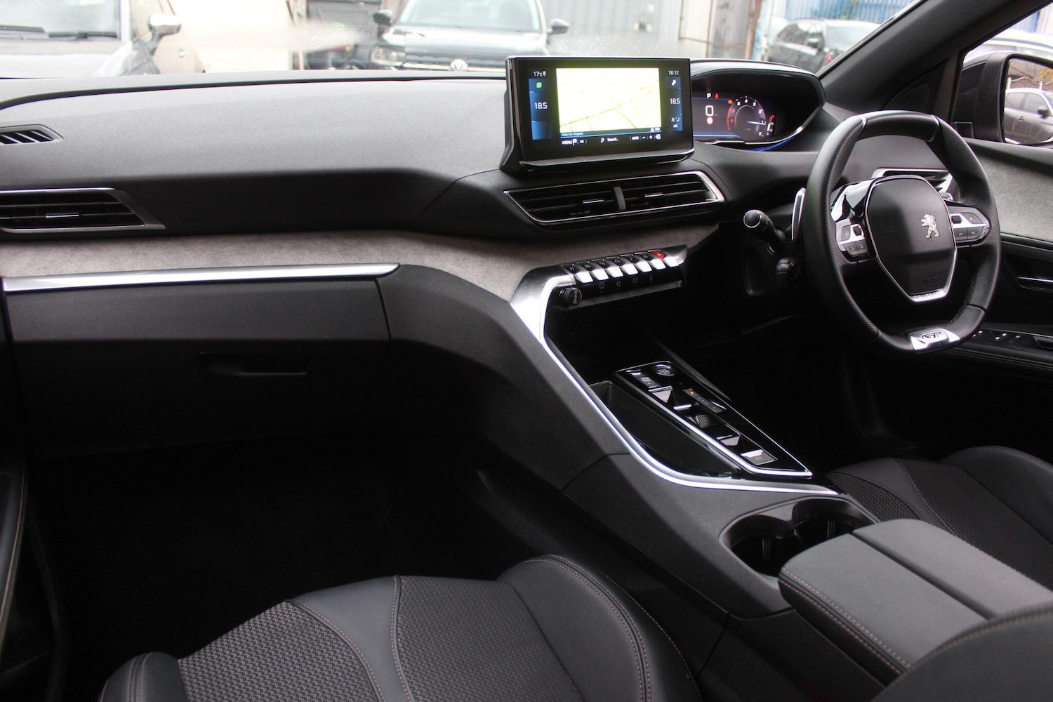 Used Peugeot 5008 2024 for sale - 76499882: Photo 14