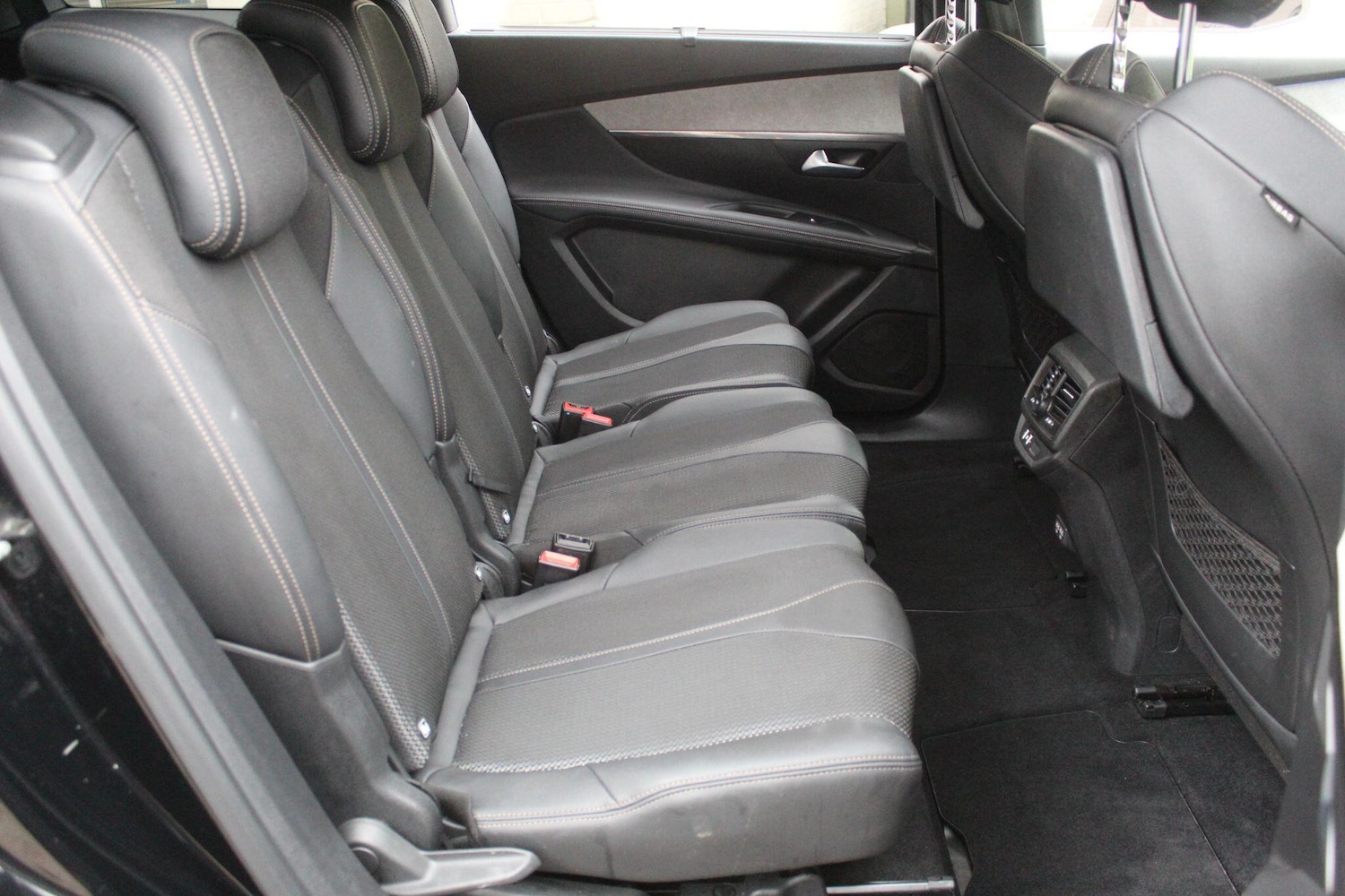 Used Peugeot 5008 2024 for sale - 76499882: Photo 17