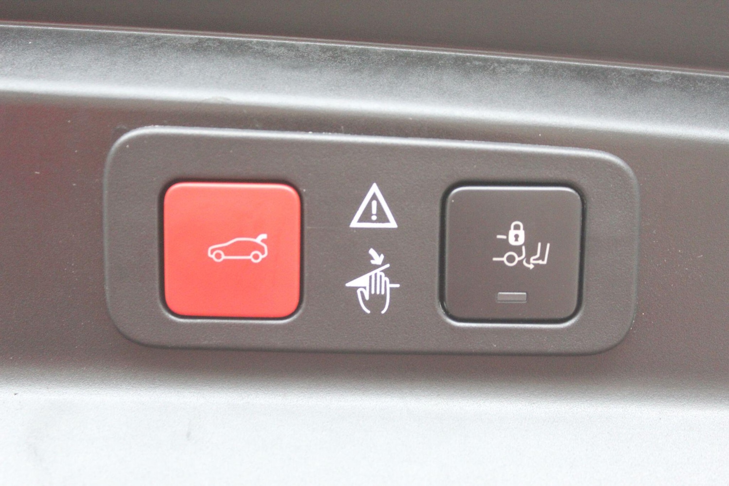 Used Peugeot 5008 2024 for sale - 76499882: Photo 8