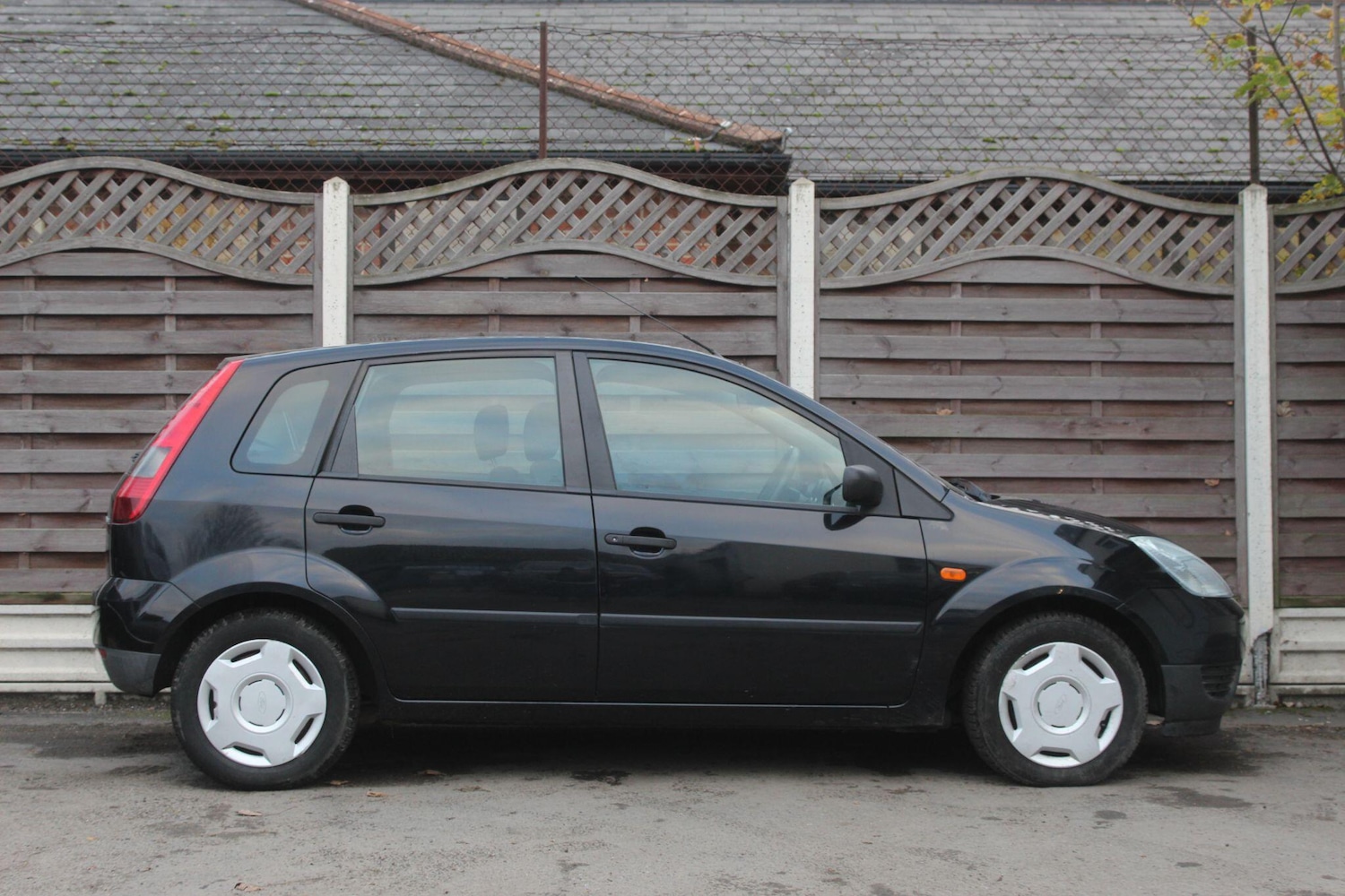 Used Ford Fiesta 2004 for sale - 76389151: Photo 5