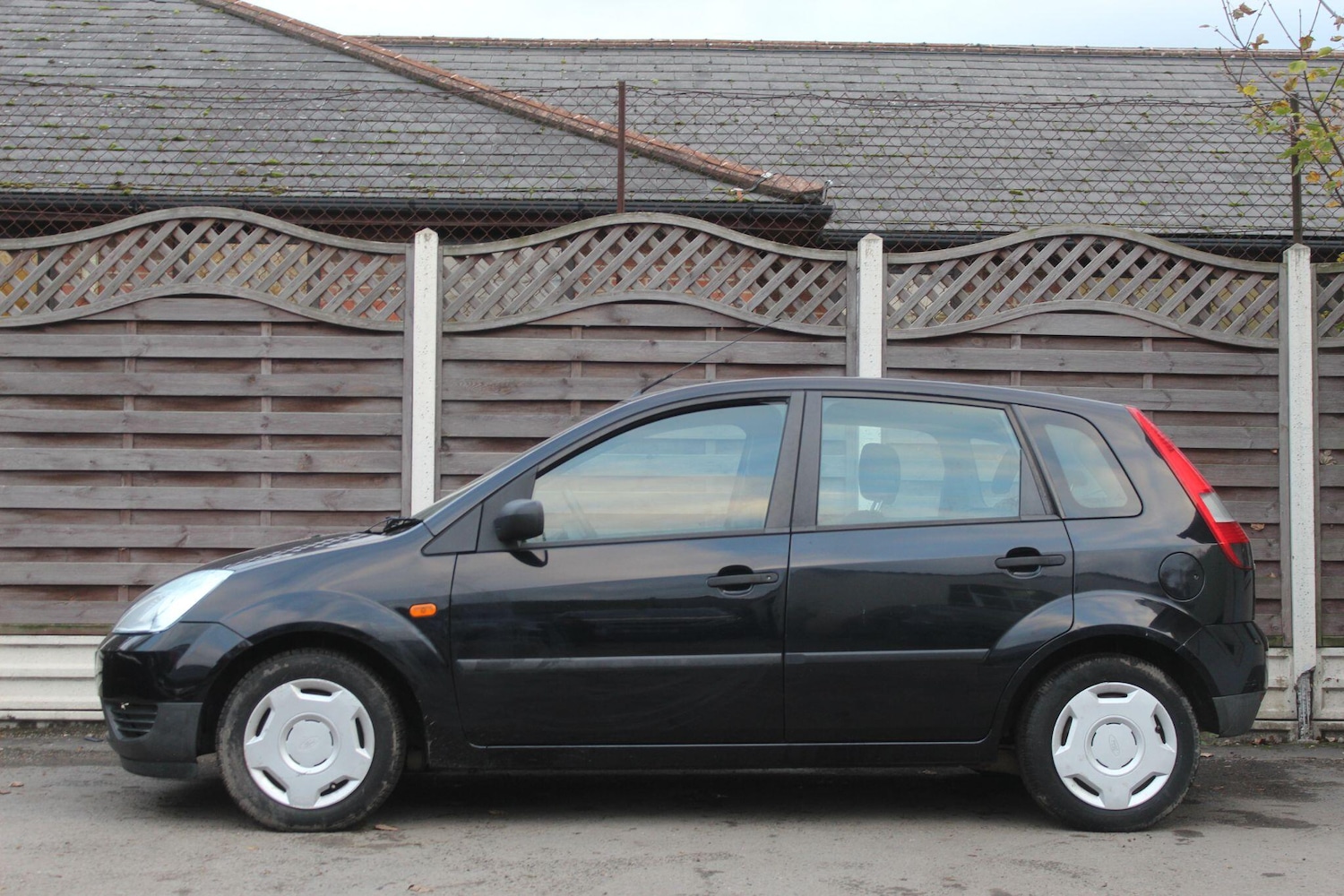 Used Ford Fiesta 2004 for sale - 76389151: Photo 6