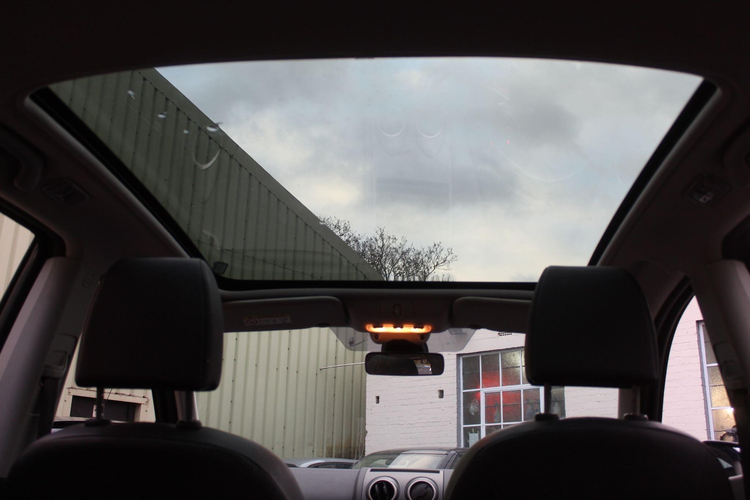 Used Nissan Qashqai 2014 for sale - 76538053: Photo 2