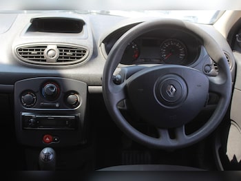 Used Renault Clio 2009 for sale - 79235903: Photo