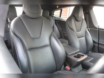 Used Tesla Model S 2019 for sale - 75257275: Photo