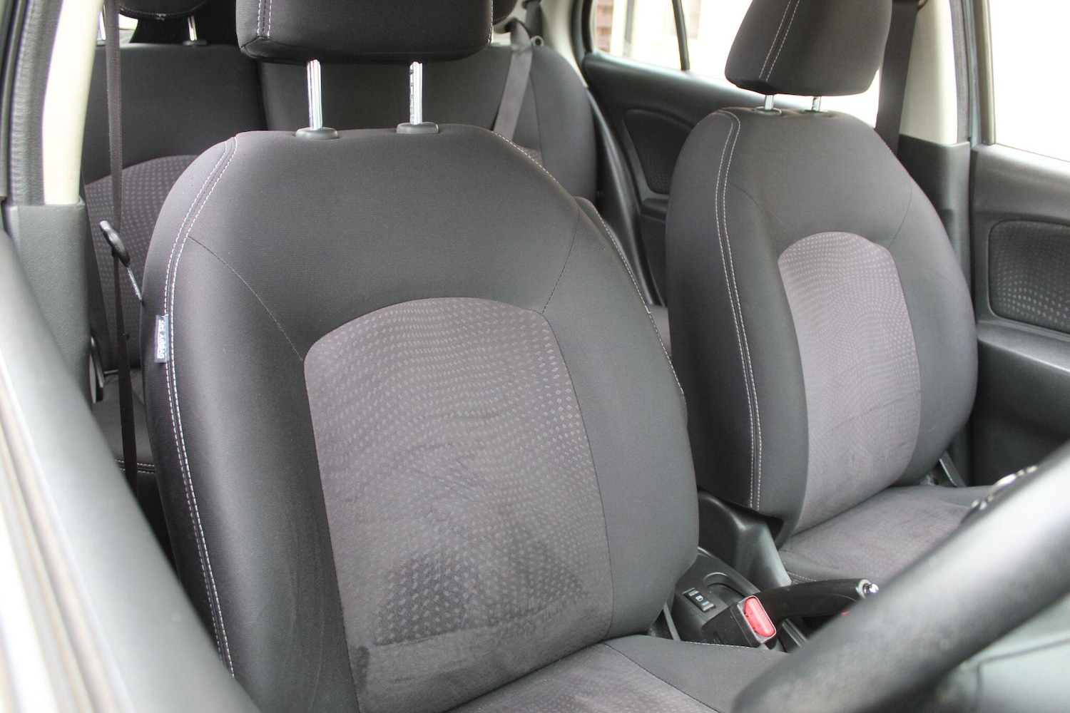 Used Nissan Micra 2013 for sale - 76226402: Photo 4