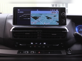 Used Toyota PROACE CITY Verso 2025 for sale - 77633999: Photo