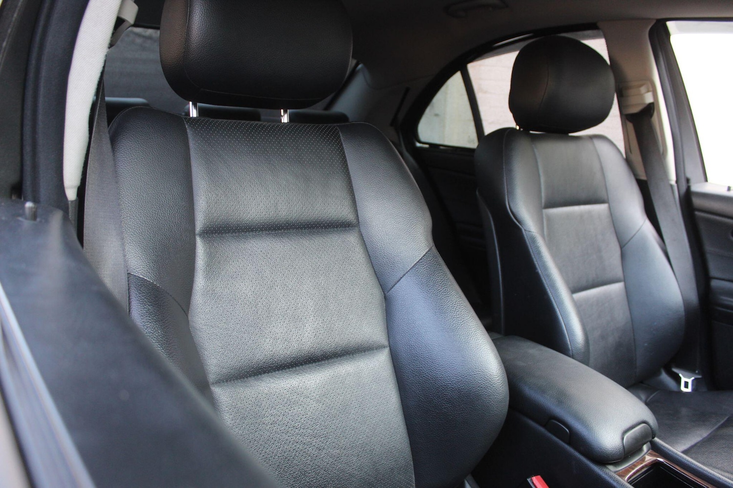 Used Mercedes-Benz C Class 2006 for sale - 76239335: Photo 4