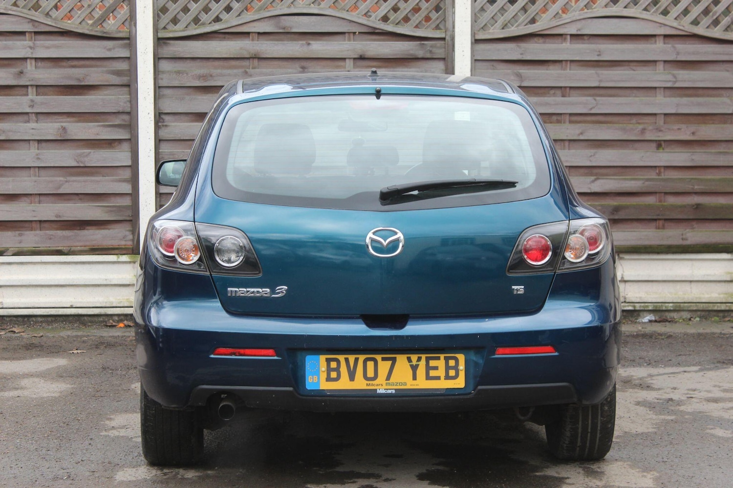 Used Mazda Mazda3 2007 for sale - 77015986: Photo 9