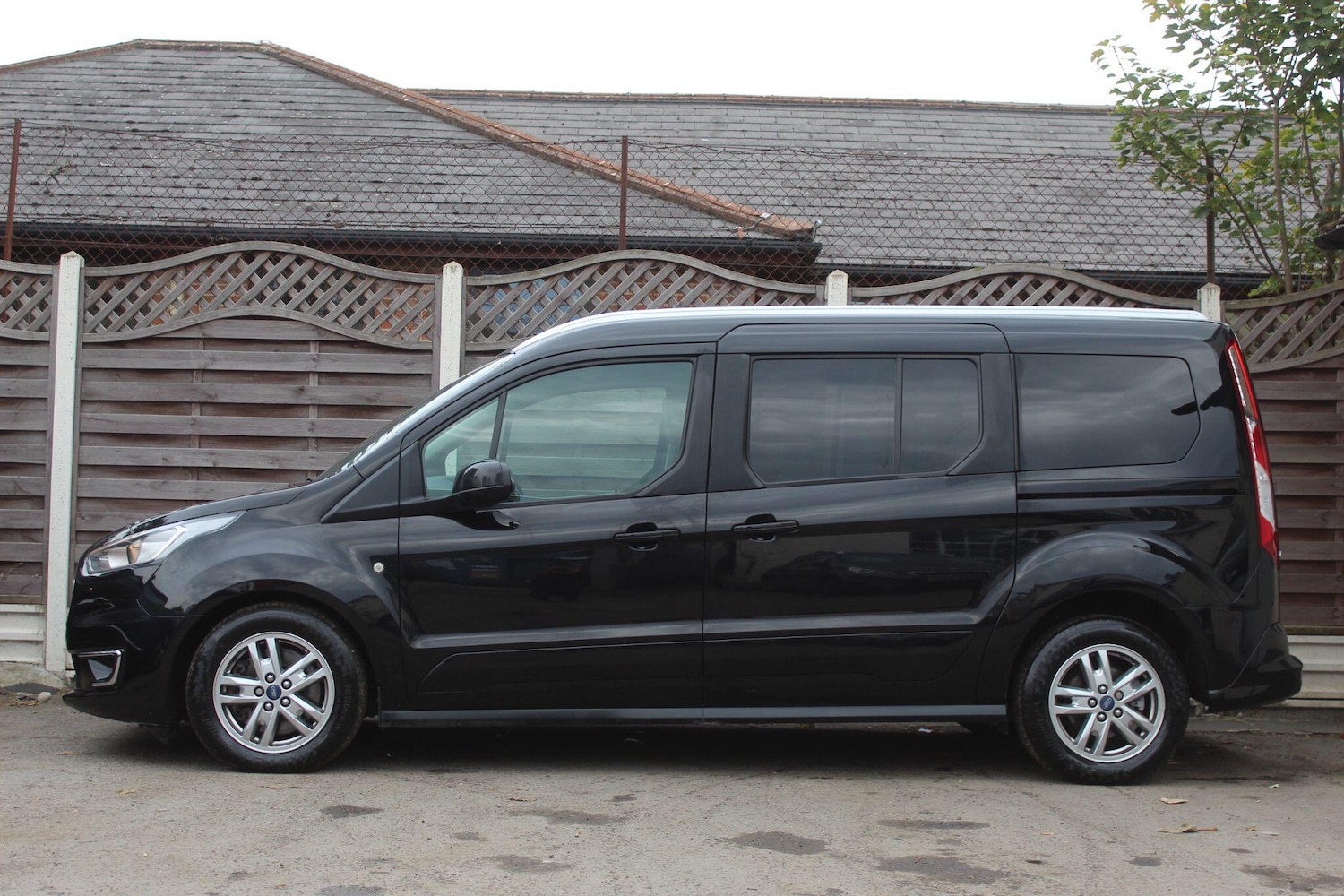 Used Ford Grand Tourneo Connect 2019 for sale - 75214279: Photo 15