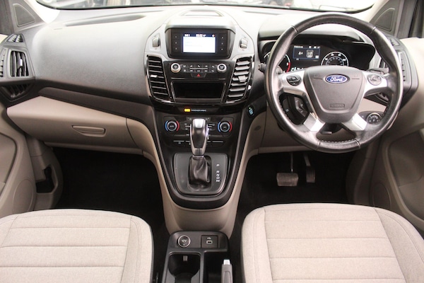 Used Ford Grand Tourneo Connect 2019 for sale - 75214279: Photo 18