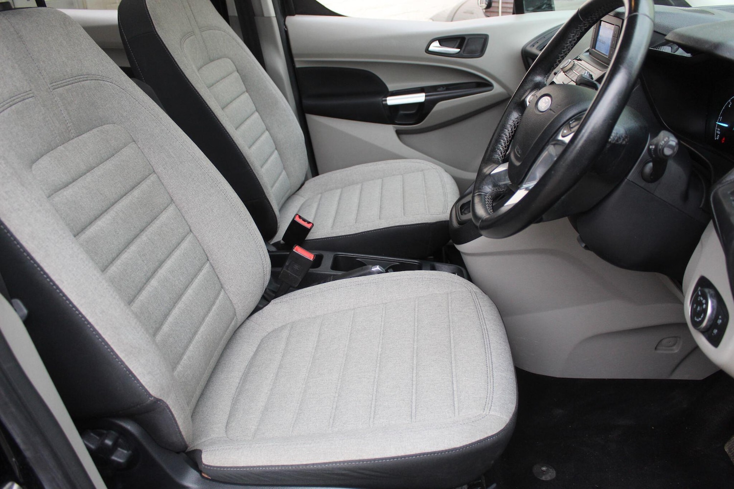 Used Ford Grand Tourneo Connect 2019 for sale - 75214279: Photo 22