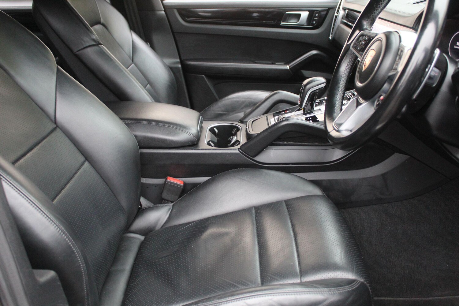 Used Porsche Cayenne for sale - 77807826: Photo 18