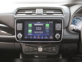 Used Nissan Leaf 2022 for sale - 76094230: Photo 2