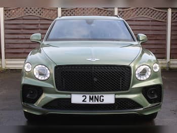 Used Bentley Bentayga 2021 for sale - 79780668: Photo