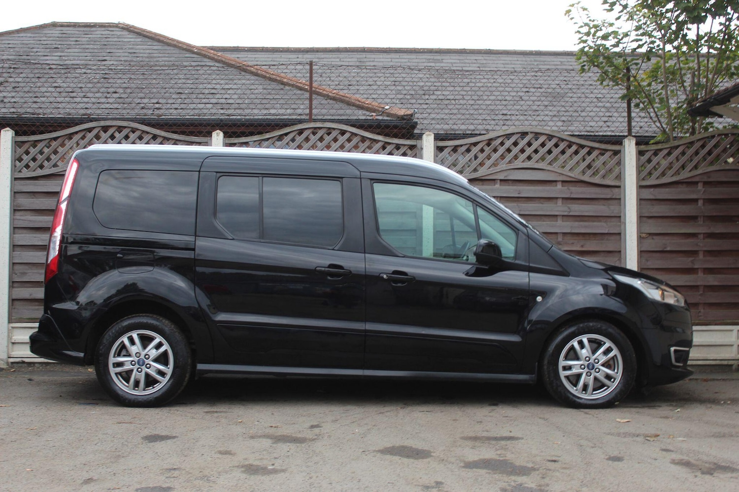 Used Ford Grand Tourneo Connect 2019 for sale - 76987889: Photo 14