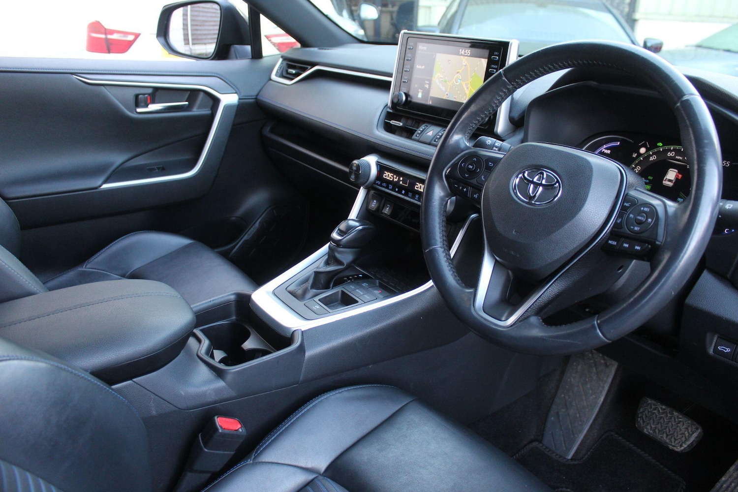 Used Toyota RAV4 2020 for sale - 76832669: Photo 13