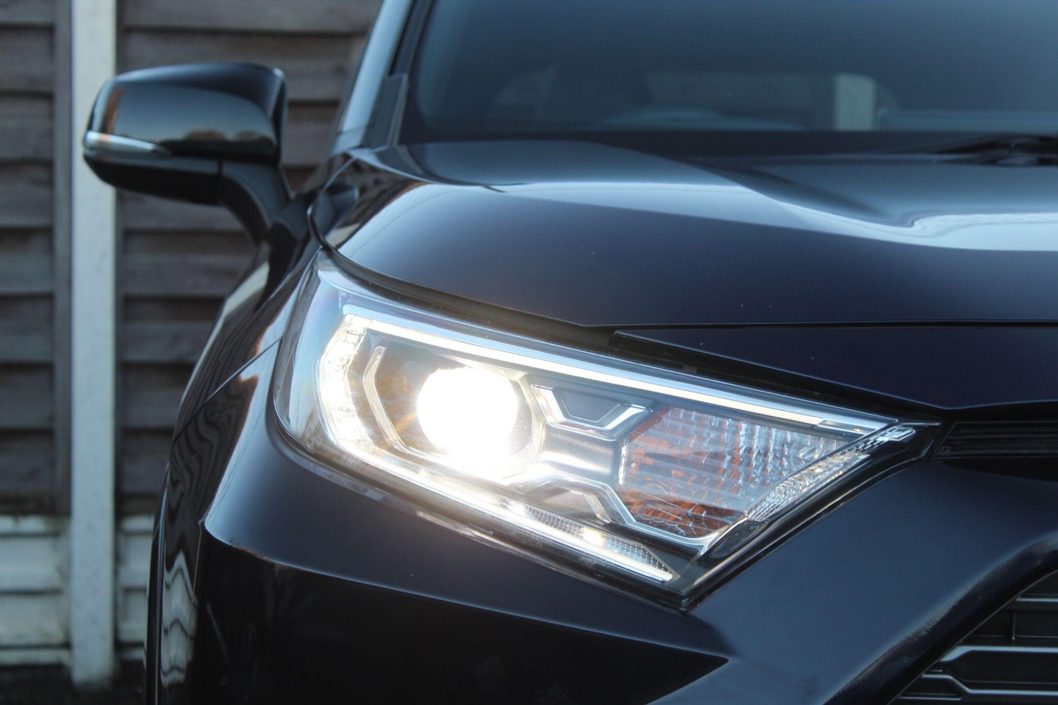 Used Toyota RAV4 2020 for sale - 76832669: Photo 32