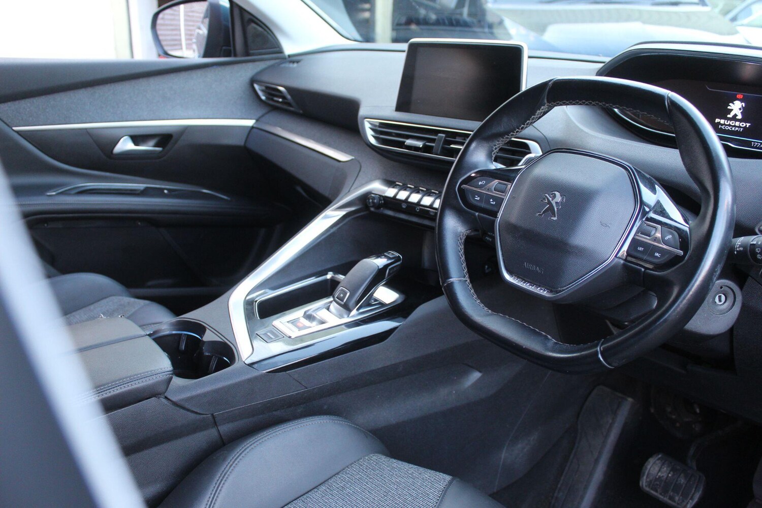 Used Peugeot 5008 2019 for sale - 77016437: Photo 25