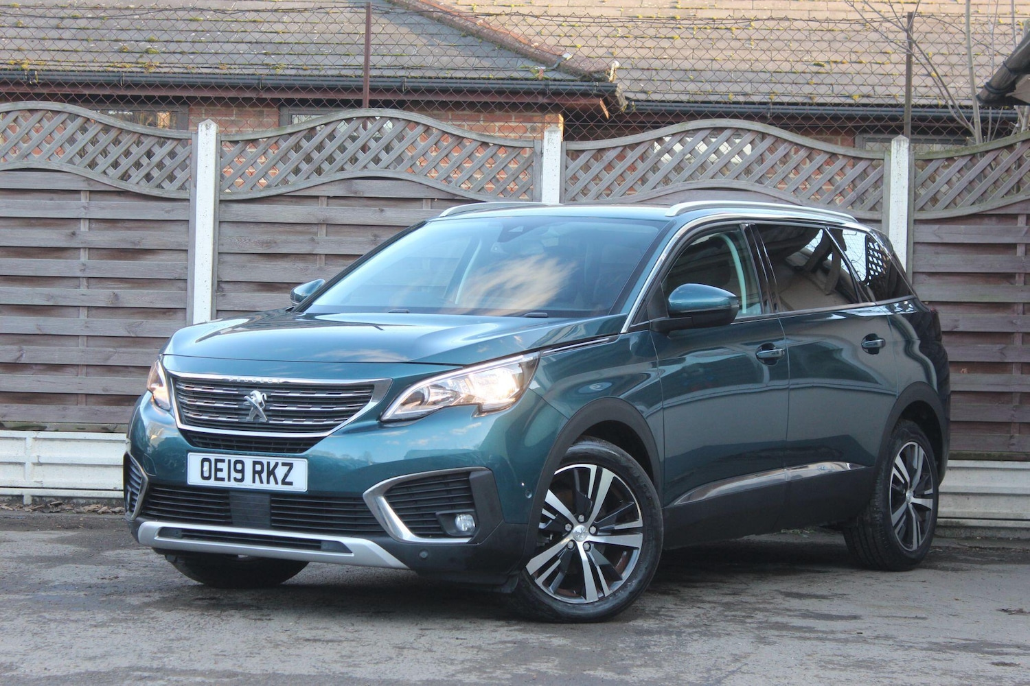 Used Peugeot 5008 2019 for sale - 77016437: Photo 6