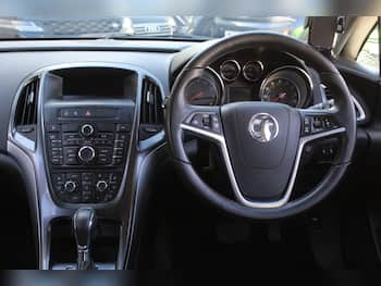 Used Vauxhall Astra 2013 for sale - 79740539: Photo