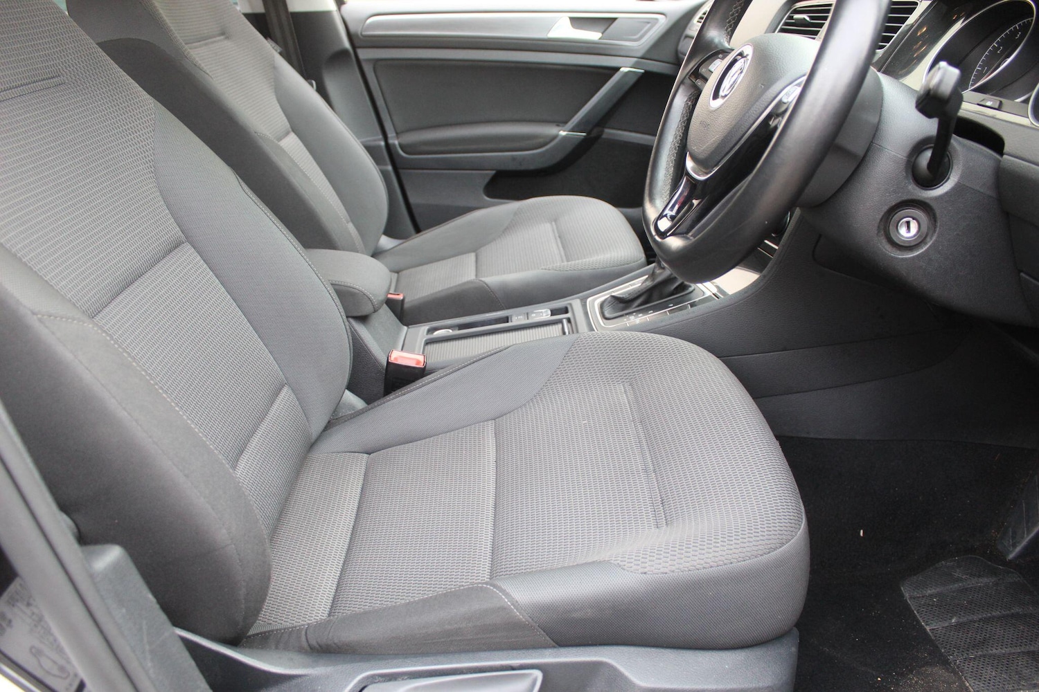 Used Volkswagen Golf 2020 for sale - 76473036: Photo 20