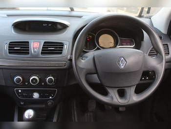 Used Renault Megane 2009 for sale - 75115180: Photo