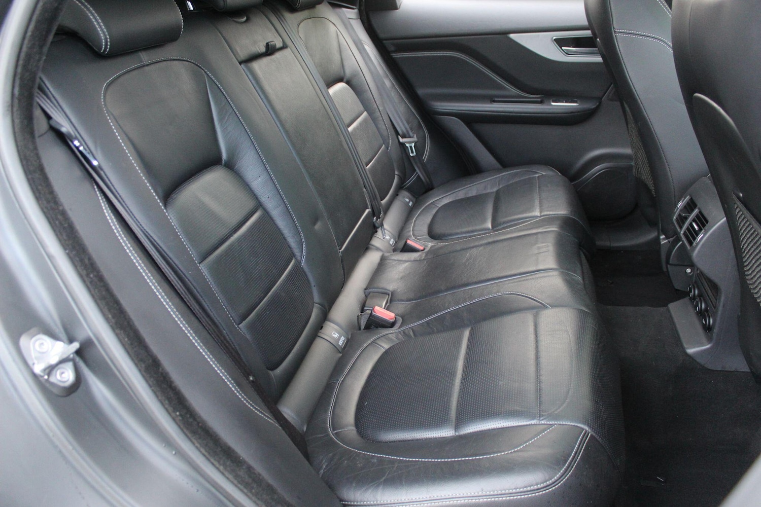 Used Jaguar F-Pace 2017 for sale - 76936426: Photo 20