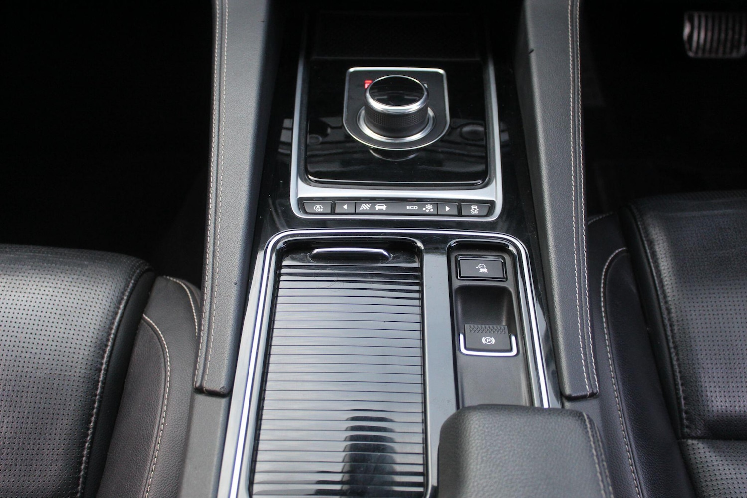 Used Jaguar F-Pace 2017 for sale - 76936426: Photo 23