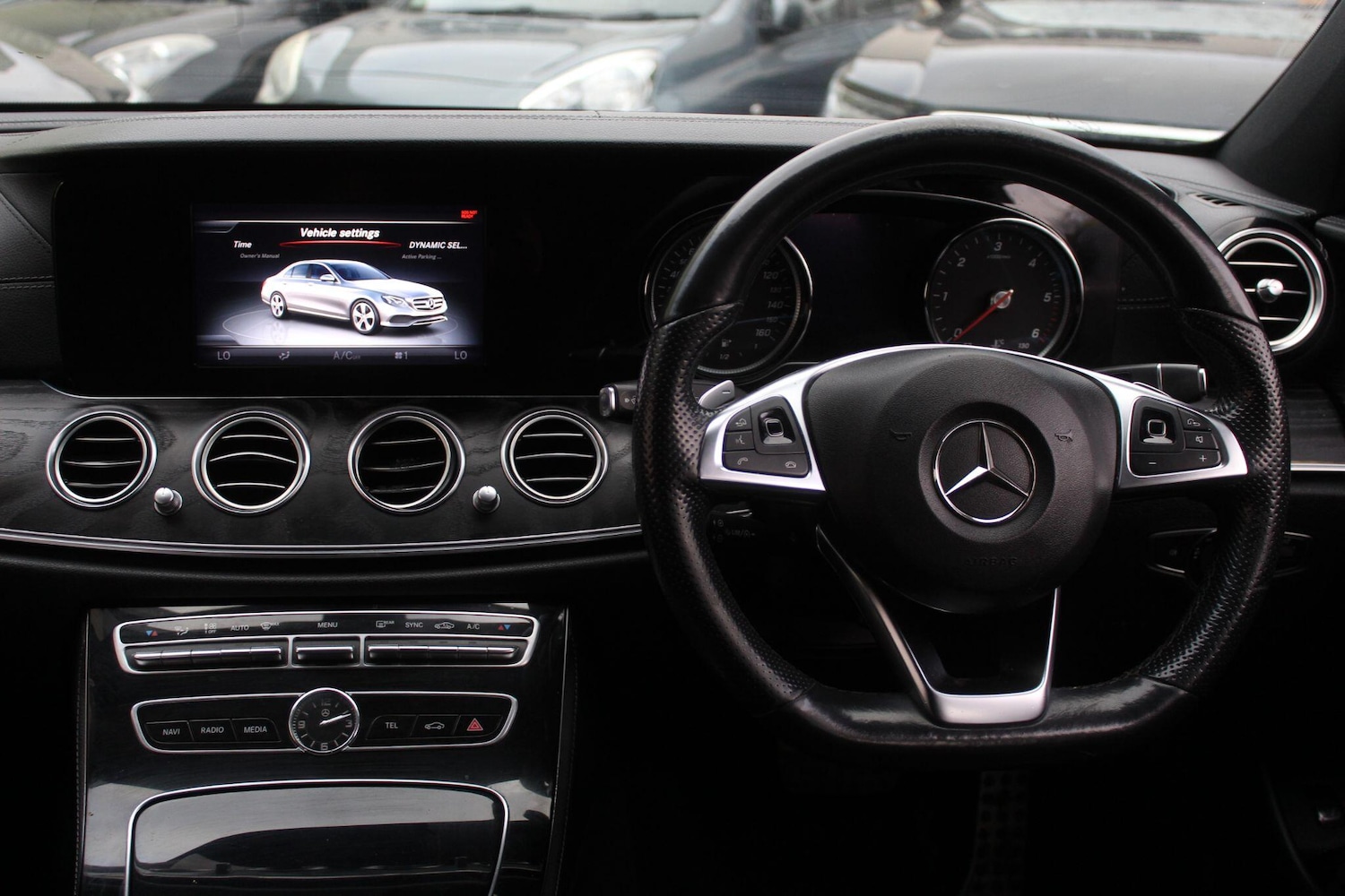 Used Mercedes-Benz E Class 2017 for sale - 76336737: Photo 15