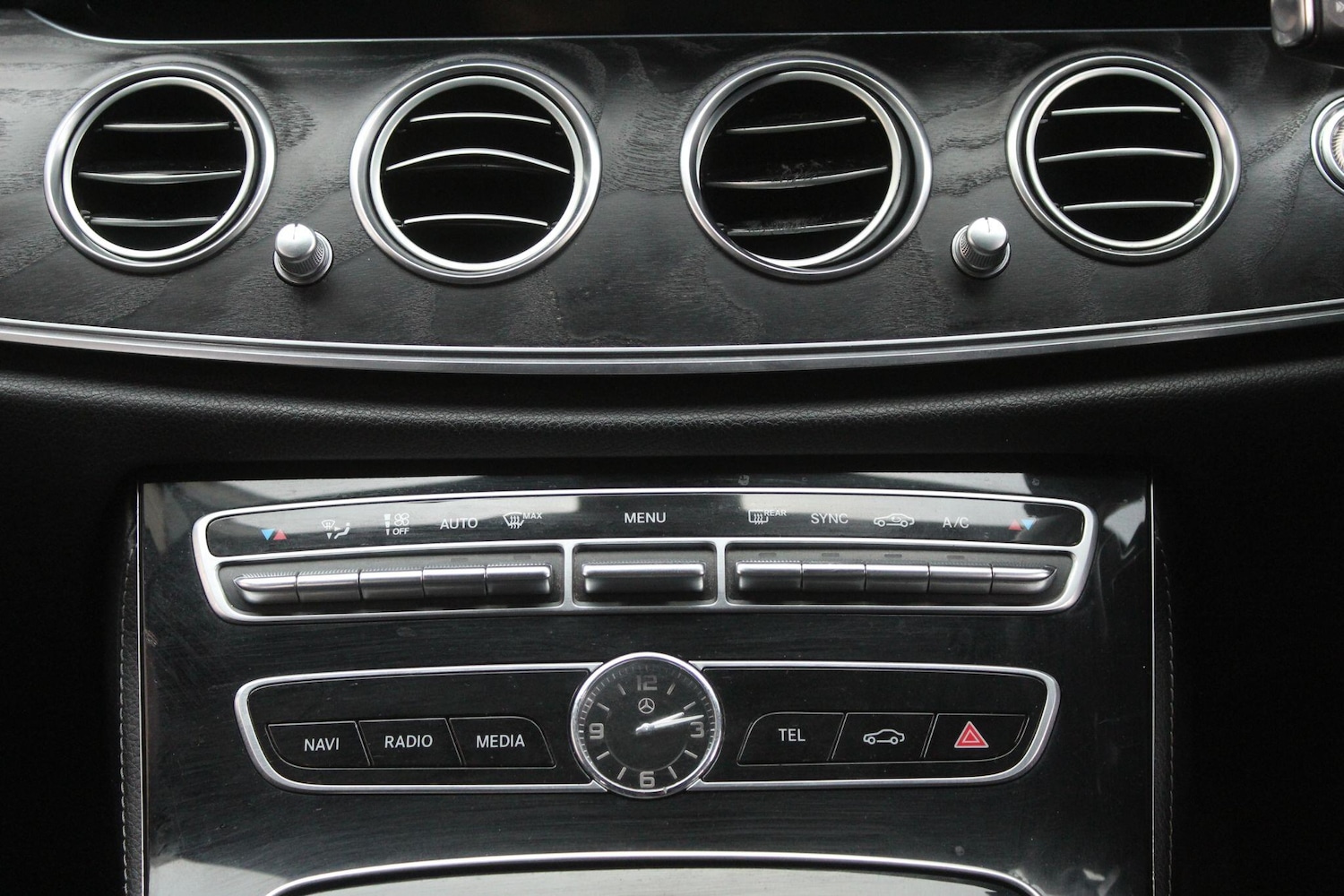 Used Mercedes-Benz E Class 2017 for sale - 76336737: Photo 20