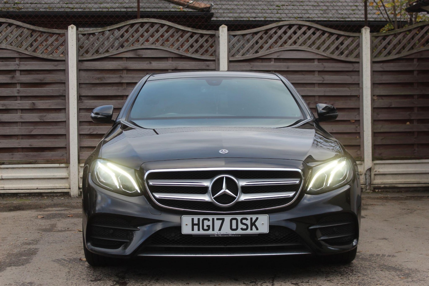 Used Mercedes-Benz E Class 2017 for sale - 76336737: Photo 4