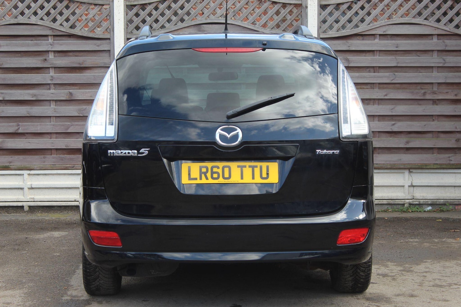 Used Mazda Mazda5 2010 for sale - 75905729: Photo 9