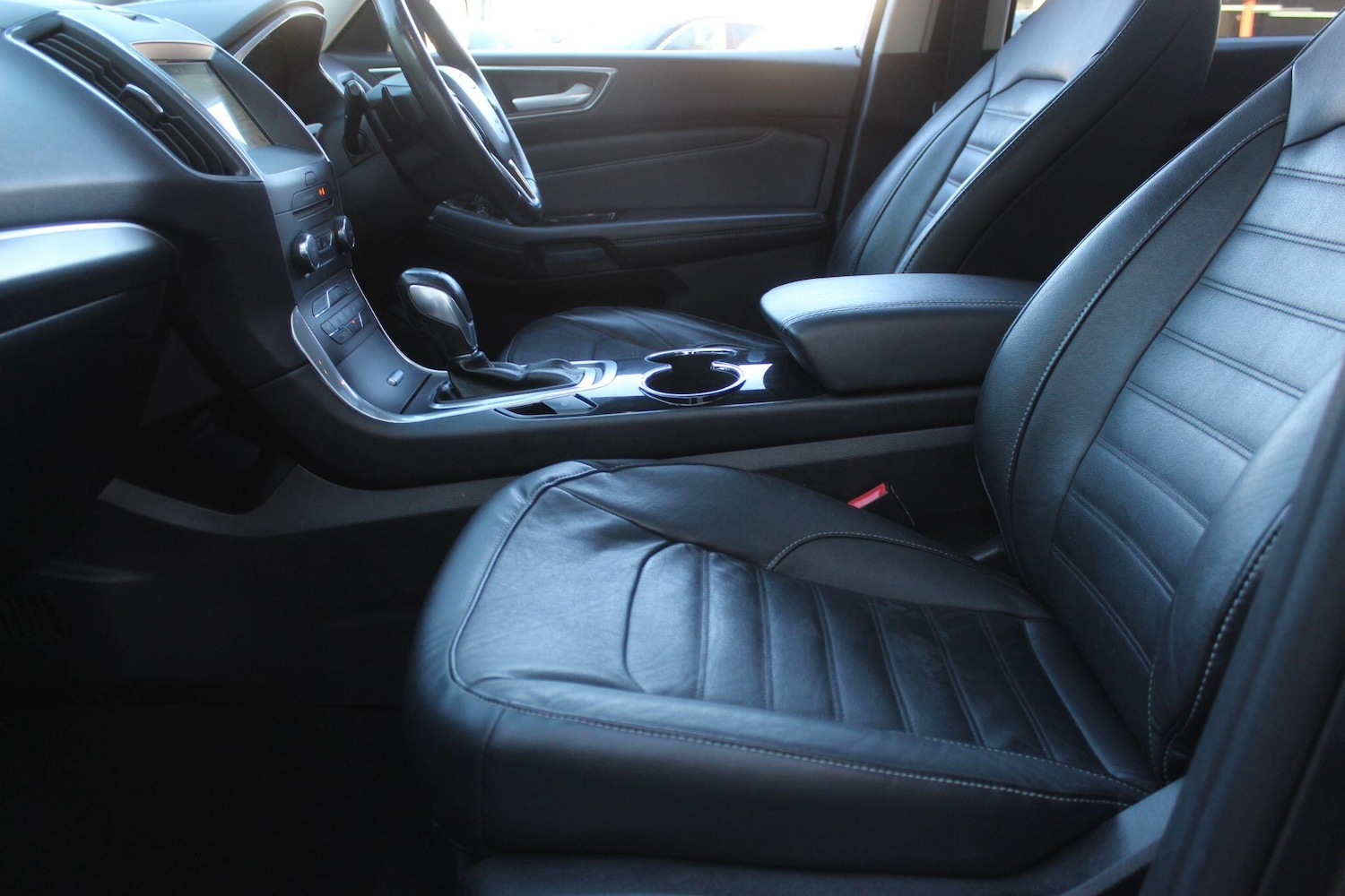 Used Ford Galaxy 2018 for sale - 77016630: Photo 32