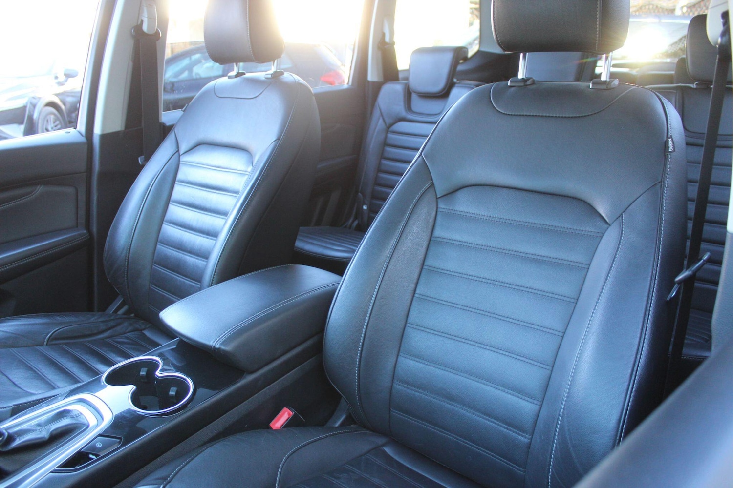 Used Ford Galaxy 2018 for sale - 77016630: Photo 33