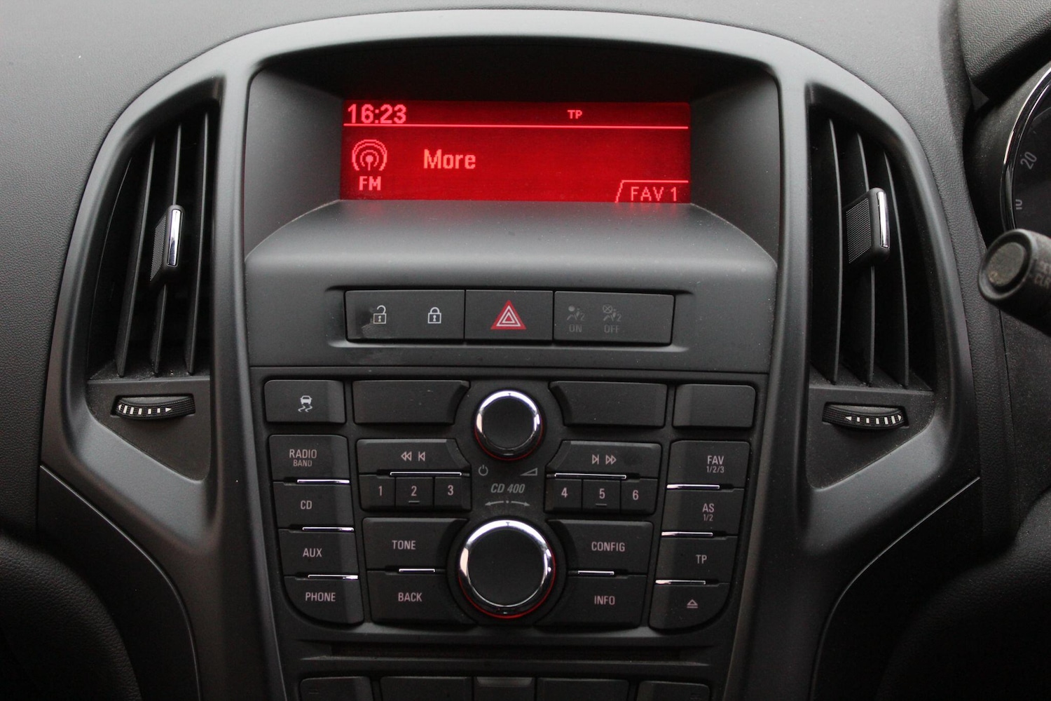 Used Vauxhall Astra 2012 for sale - 77798986: Photo 21