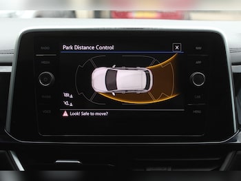 Used Volkswagen T-Roc 2022 for sale - 77838660: Photo