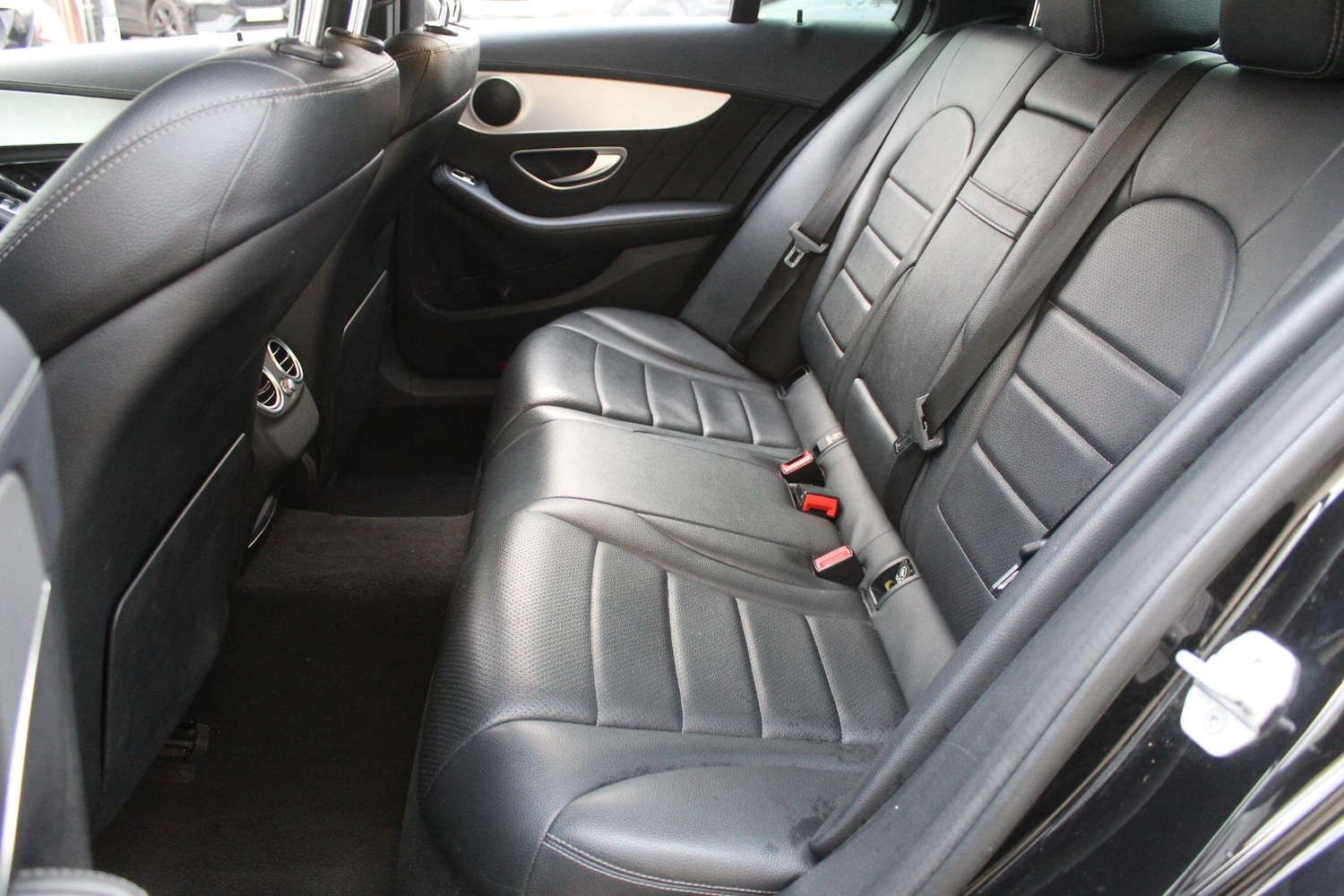 Used Mercedes-Benz C Class 2015 for sale - 76735319: Photo 21