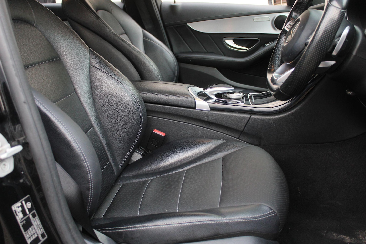 Used Mercedes-Benz C Class 2015 for sale - 76735319: Photo 24