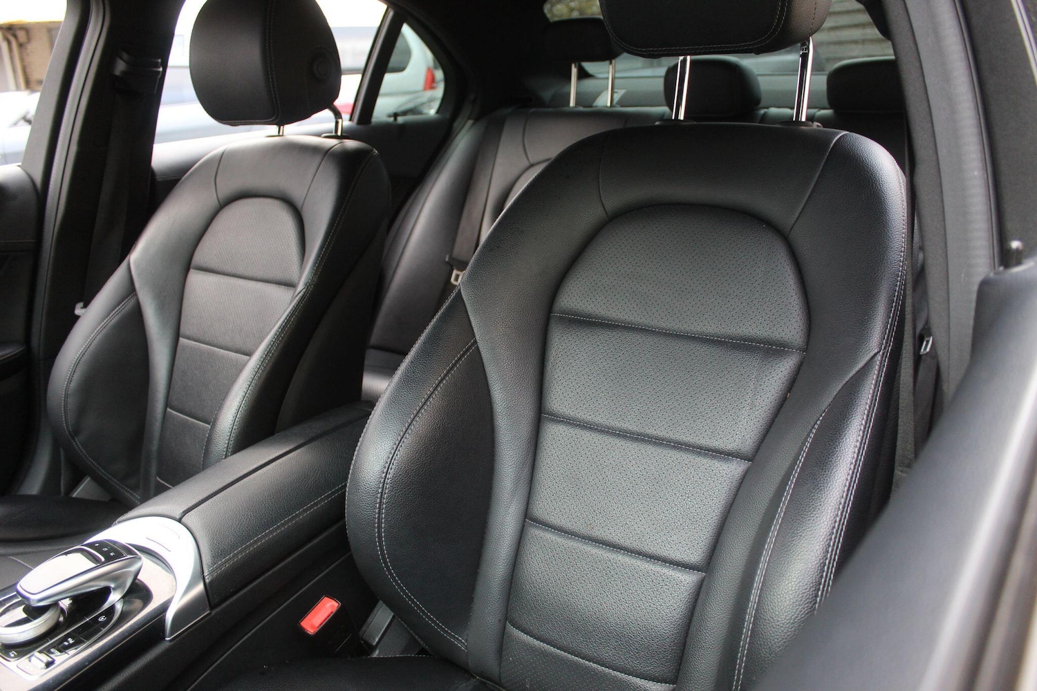 Used Mercedes-Benz C Class 2015 for sale - 76735319: Photo 26